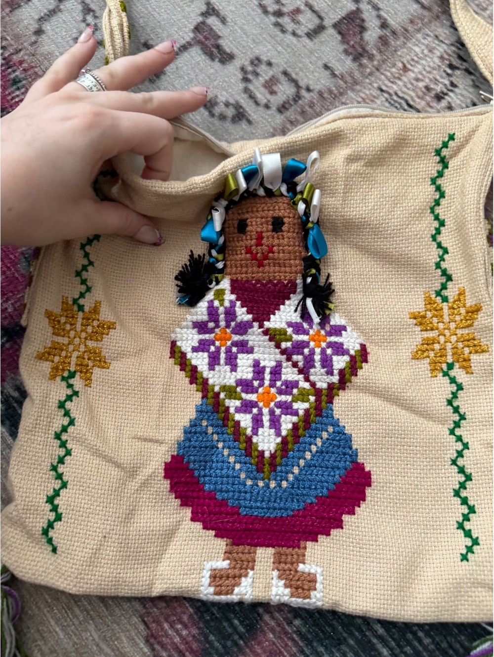 Mexican purse needlepoint handcrafted detailed tassel girl
